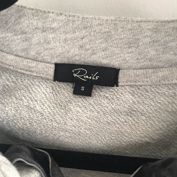Rails sweatshirt size small - Picture 3 of 3